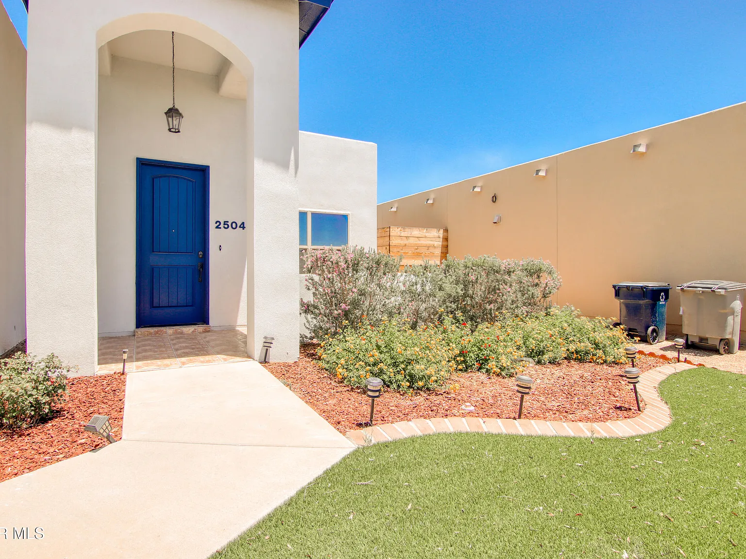 3 bed, 2.0 bath, 1337 sqft, $1,850 — Photo 4