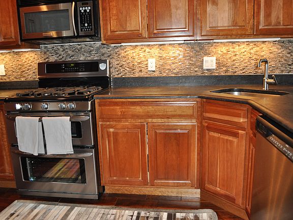 3rd image of 120 W 7th St APT 505