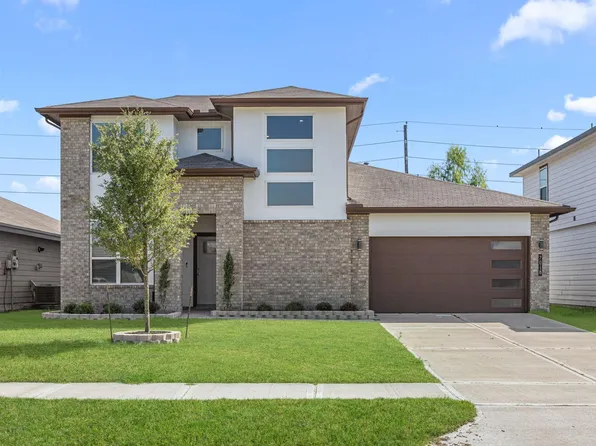7018 Whispering Leaf St, Richmond, TX 77469
