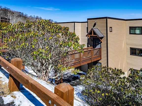 2nd image of 108 Sugar Ski Drive #833