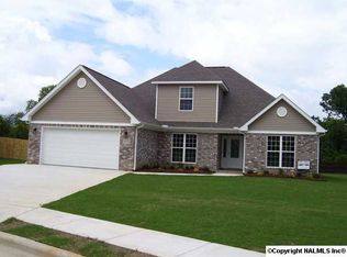 3703 Hatfield Cv SW, Decatur, AL 35603