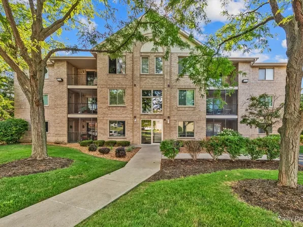 6850 Ridge Point Dr Unit 2C, Oak Forest, IL 60452