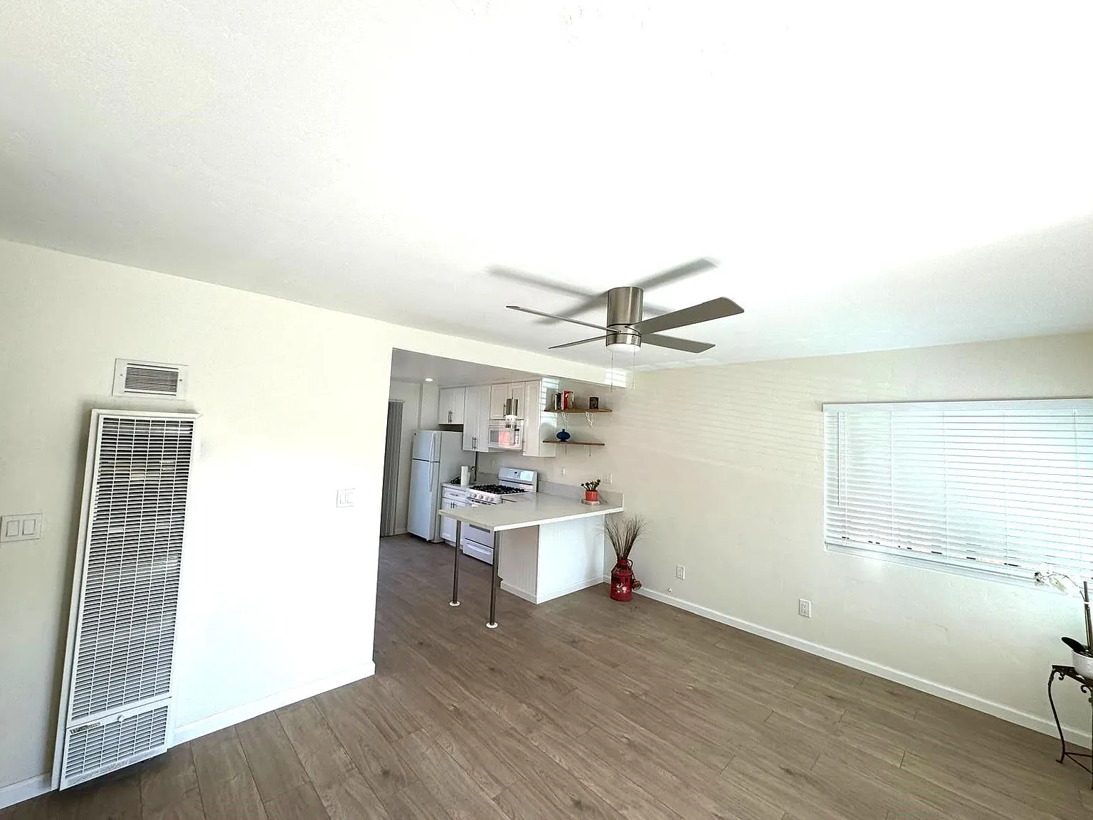 324 S 49th St — Photo 2