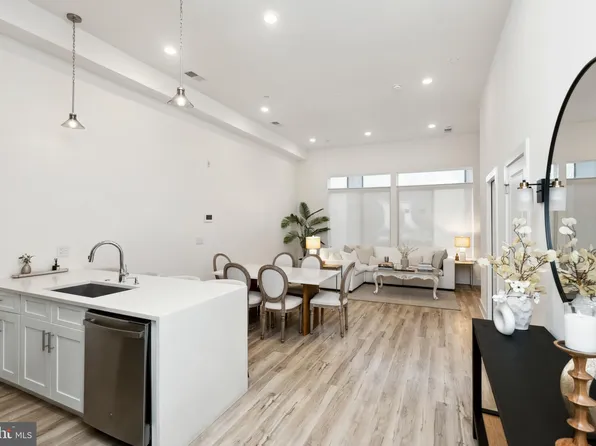 1115 N American St #C4, Philadelphia, PA 19123