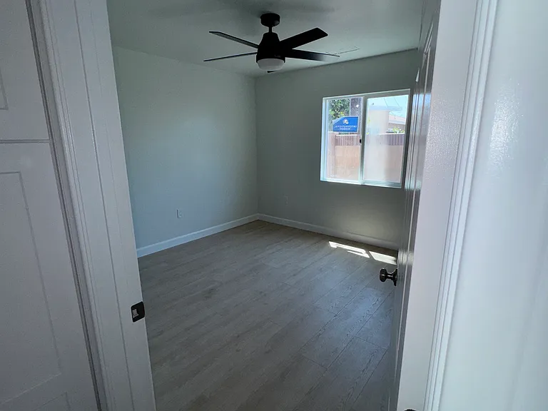 11313 Groveside Ave — Photo 6