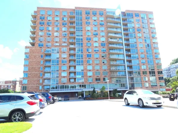 312 Hudson Park #312, Edgewater, NJ 07020
