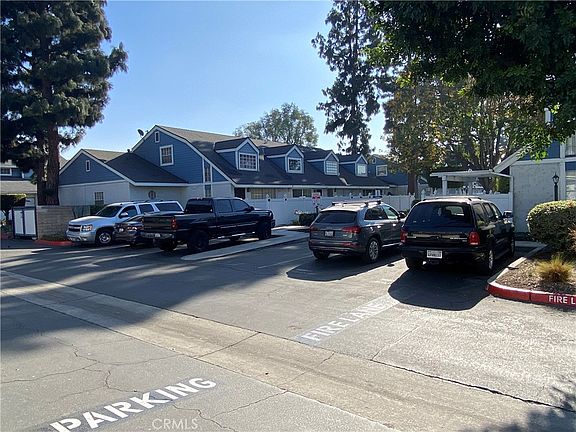 3rd image of 805 W Grondahl St