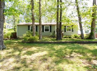 8 Shannon Ln, Hammonton, NJ 08037