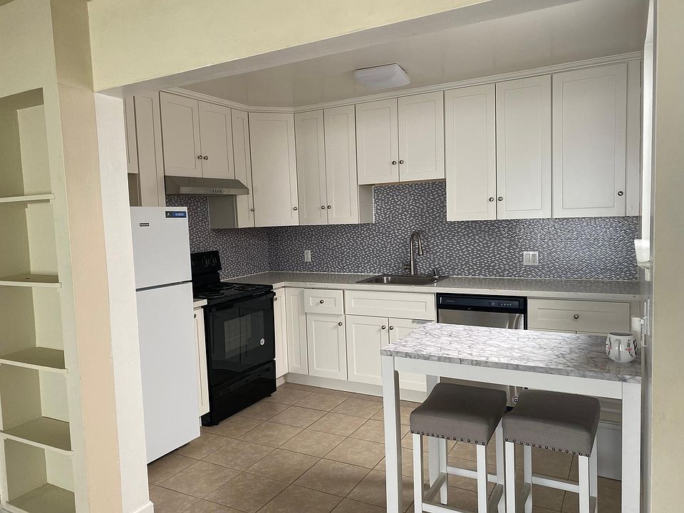 1st image of 505 36th Ave APT 3