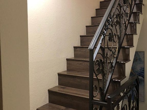 4th image of 422 E Harvard Rd APT C