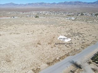5280 NW Lavona Ave, Pahrump, NV 89060
