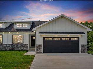 836 W Merle Hibbs Blvd, Marshalltown, IA 50158