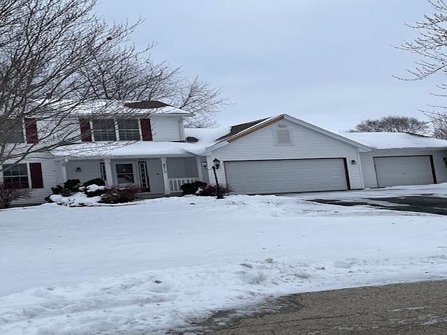 1st image of 8313 Forest Ln
