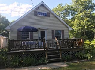 33 Maple St, Stonington, CT 06378