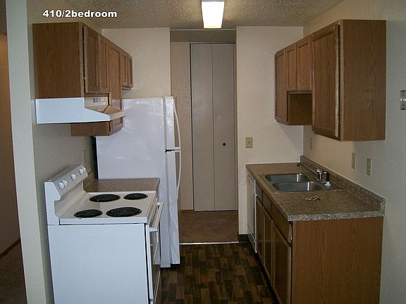 2nd image of 410 18th St N #410105