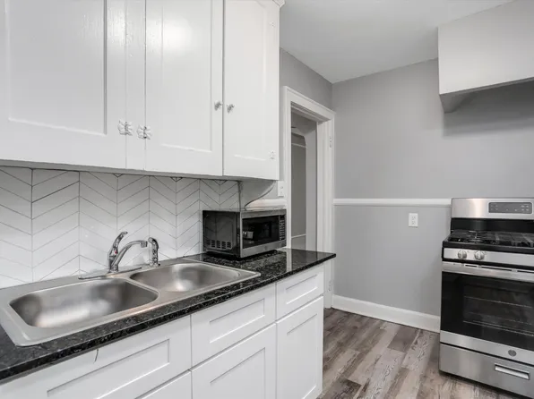 17318 Stoepel St, Detroit, MI 48221