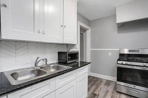 17318 Stoepel St Photo 1