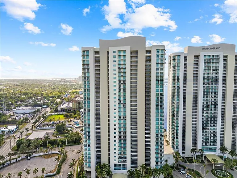 3000 Oasis Grand Blvd #1101 — Photo 23