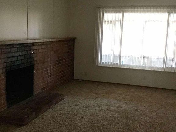 5th image of 2925 Oxford Ave