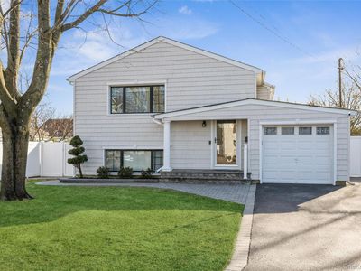 2 Udalia Road, West Islip, NY, 11795