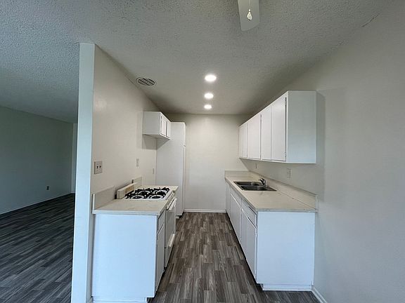 3rd image of 1262 N Placentia Ave APT 4
