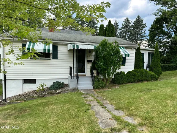 2427 Crawford Ave, Altoona, PA 16602