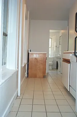 Rented by Tower Brokerage | media 21