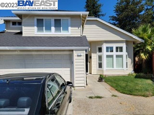 1st image of 3716 Greenhills Ave