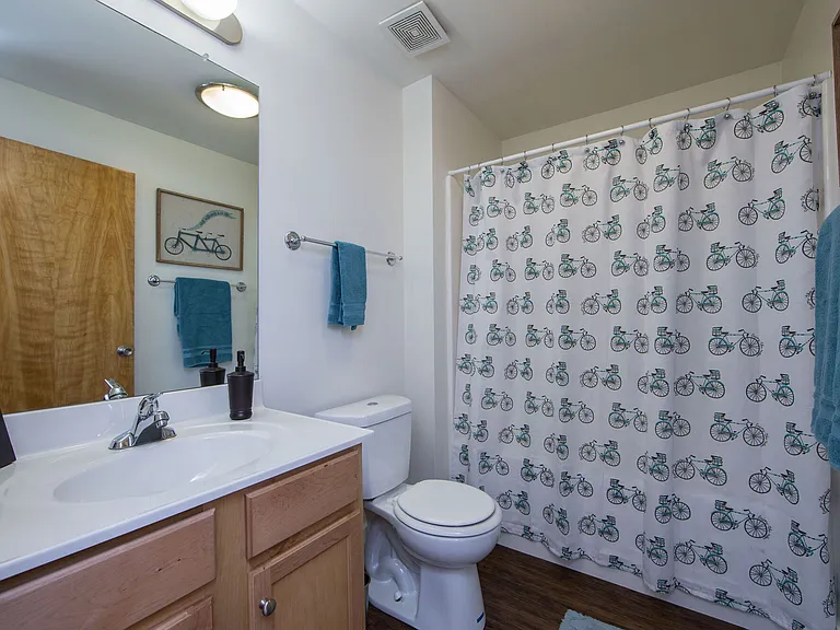 Grace & Monroe Apartments — Photo 9