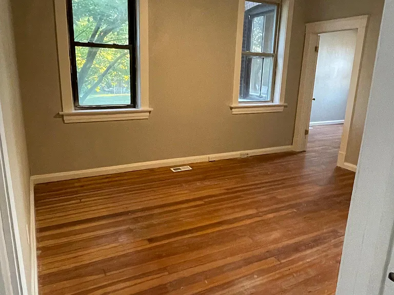 2835 Texas Ave #1F — Photo 9
