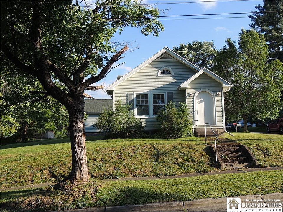 1st image of 153 Brad St