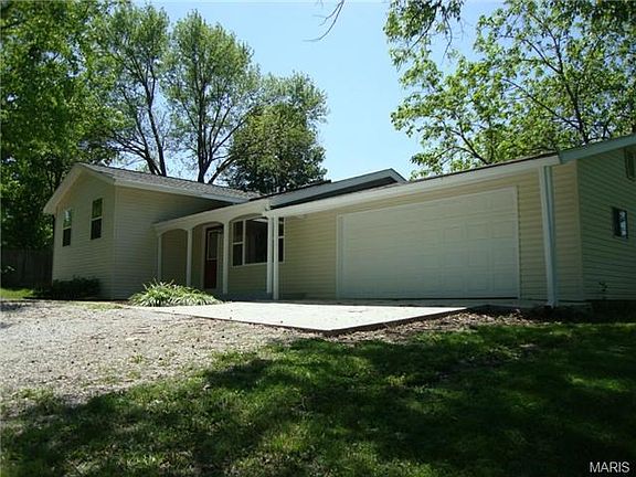 2nd image of 3637 Blackberry Ln