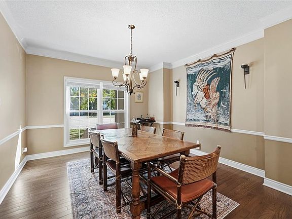 4th image of 2906 SW 13th Ter