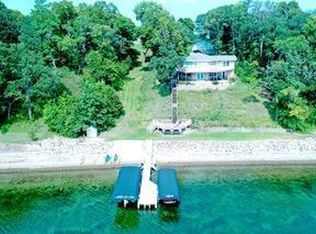 37992 N Little McDonald Dr, Frazee, MN 56544