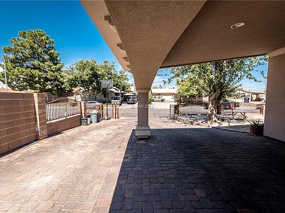 2nd image of 2232 Melinda Ave