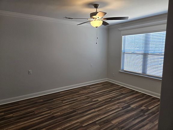4th image of 5357 Hamilton Greene Cir