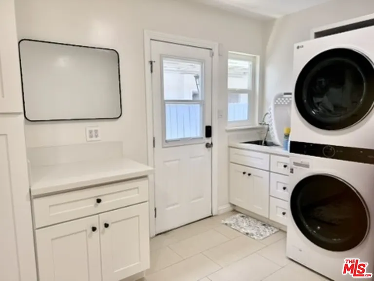 6605 S Sherbourne Dr — Photo 42