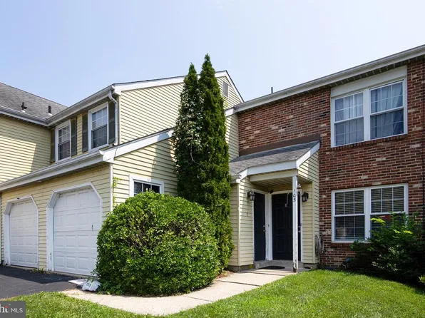105 Willow Turn, Mount Laurel, NJ 08054
