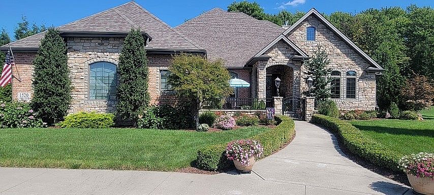 1st image of 1520 Fox Den Ct
