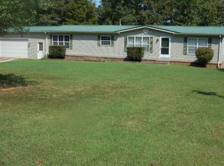 2050 Big Sandy River Rd, Camden, TN 38320