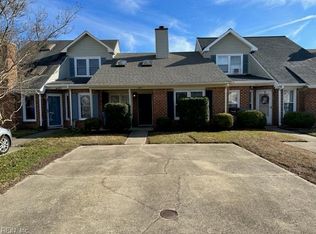 425 Brisa Dr, Chesapeake, VA 23322