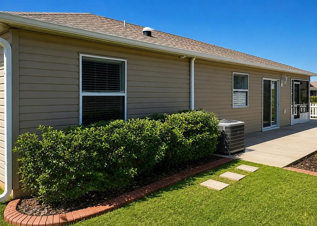 2 bed, 2.0 bath, 1156 sqft, $2,000 — Photo 4