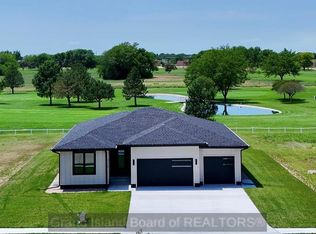 3116 Saint Andrews Cir, Grand Island, NE 68803