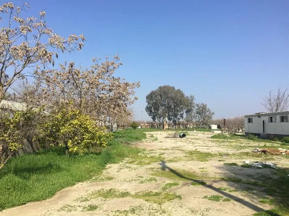 14722 W Date Ave, Kerman, CA 93630