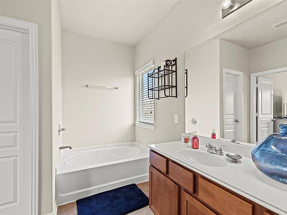 5th image of 11111 Kingsnorth Dr