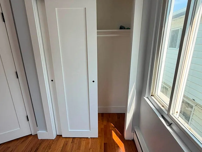 1800 Matthews Ave #1A — Photo 6