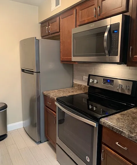 6163 Knoll Wood Rd #203 — Photo 2