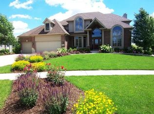 131 Pineridge Dr S, Oswego, IL 60543