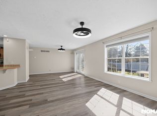 5711 Coddington Ln, Kalamazoo, MI 49009