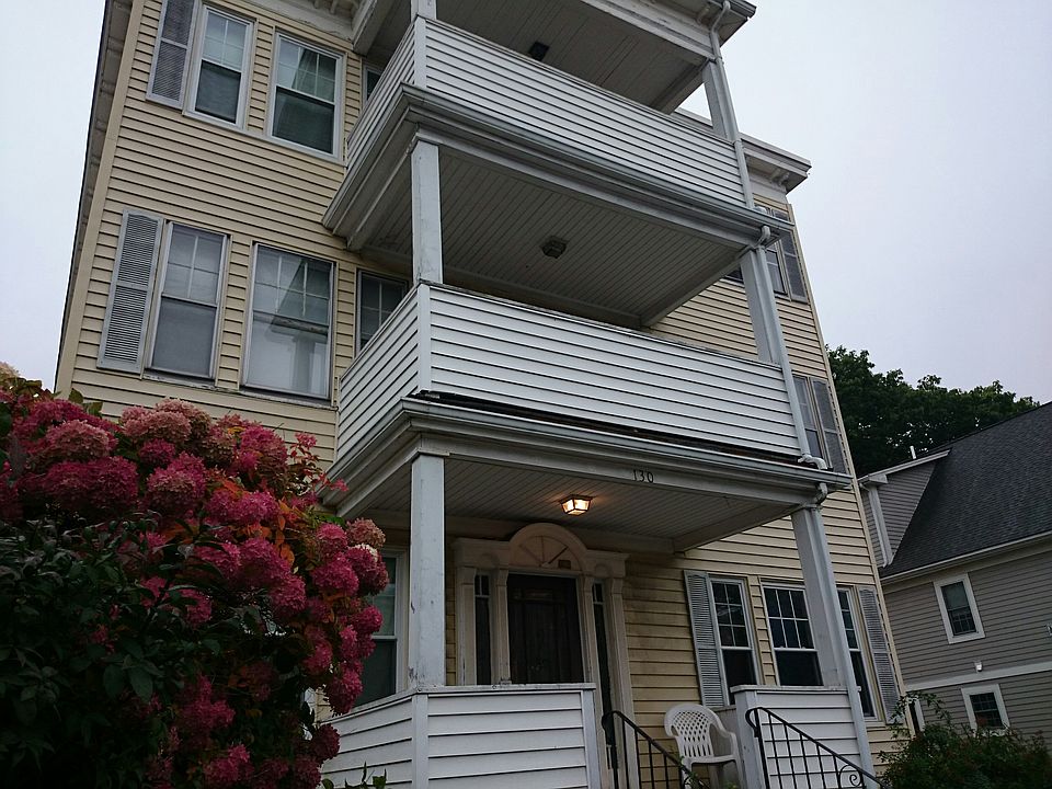 2nd image of 130 Woodrow Ave